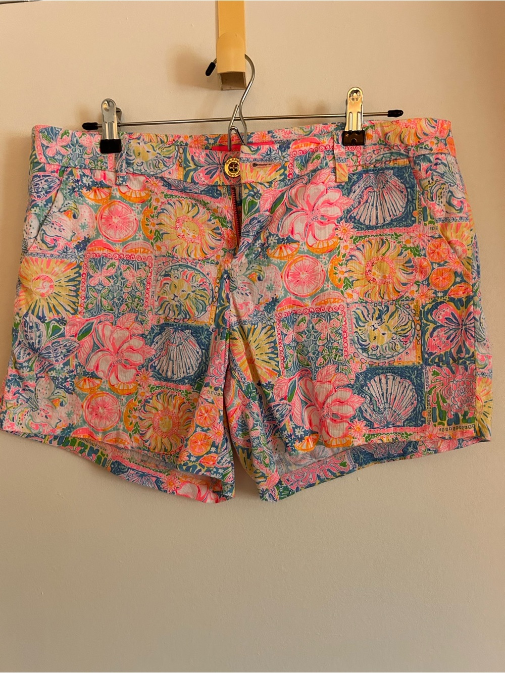 Lilly Pulitzer shorts size 8